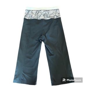 Lululemon Wide Leg Crop Athletic Pants